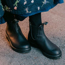 MASTER BLUNDSTONE