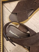 Sandalo platform in pelle marrone con Patricia Castanà