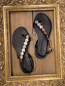 Sandalo in pelle nera con foglia dorata Edouard Marcel