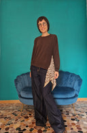Maglia girocollo con foulard Kontatto
