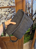 Borsa in pelle nera intrecciata