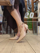 Scarpe in pelle nude con tacco e cinturino Castanà